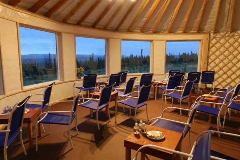 Alaskan Northern Lights/Aurora Borealis Lodges - Value and Practical Considerations