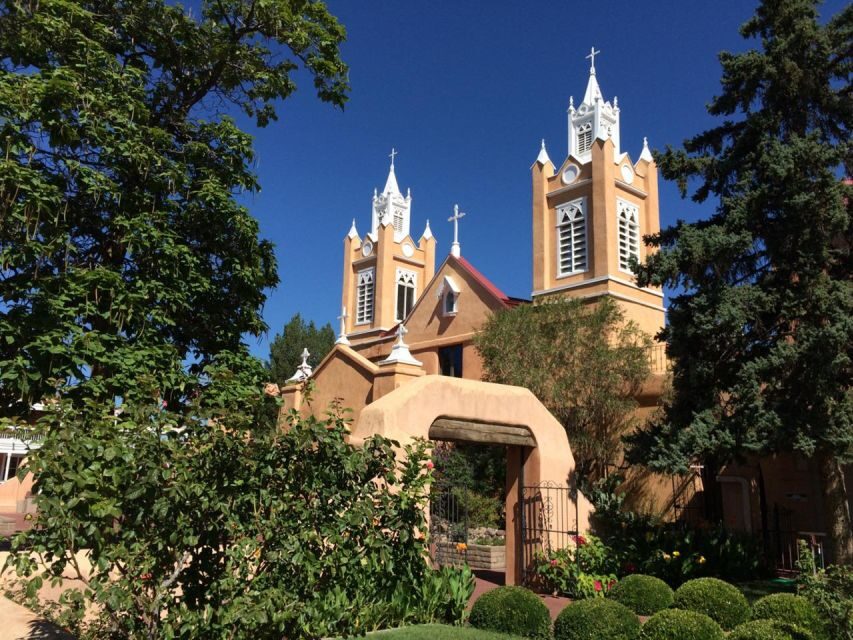 Albuquerque's Timeless Wonders: From Plazas to Museums - Practical Details and Considerations