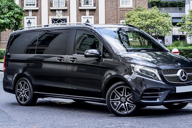 Arrival Private Transfer: Airport FLL to Hollywood Beach in Luxury Van - Who Should Book This Transfer?