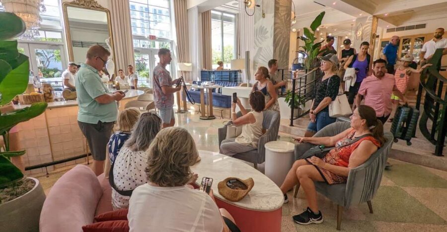 Art Deco & Hidden Gems Walking Tour with Local Historian - Detailed Breakdown of the Itinerary