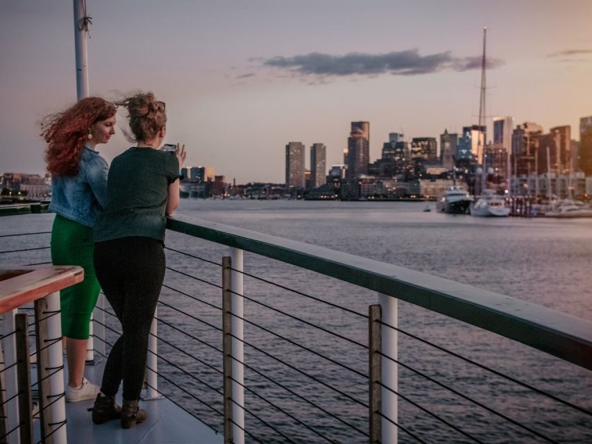 Boston: Cocoa and Carols Holiday Cruise - Who Would Love This Experience?