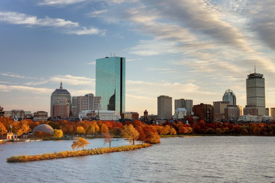 Boston Harbor Fall Foliage Weekend Brunch Cruise - An In-Depth Look at the Boston Harbor Fall Foliage Weekend Brunch Cruise