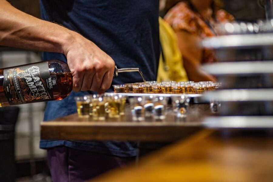 Bourbon & Blood A Tennessee Whiskey History & Tasting Tour - Exploring the Nashville Whiskey and Crime Scene