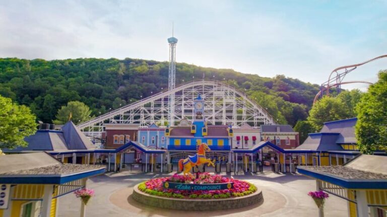 Bristol: Lake Compounce Admission Ticket - Who Is This Experience Best For?