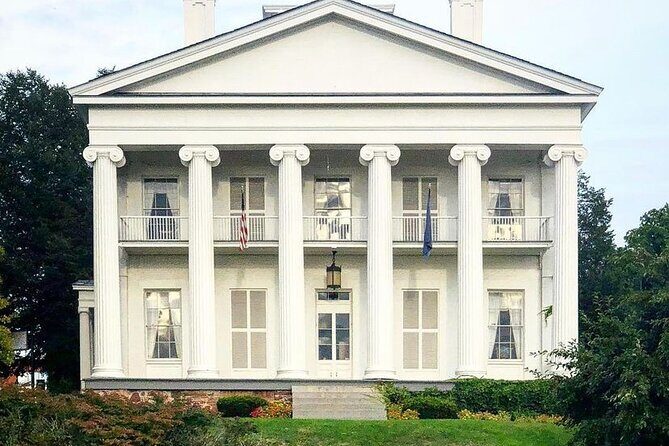Burlington's Famous Ghosts Smartphone Guided Walking Tour - Practical Details and Considerations