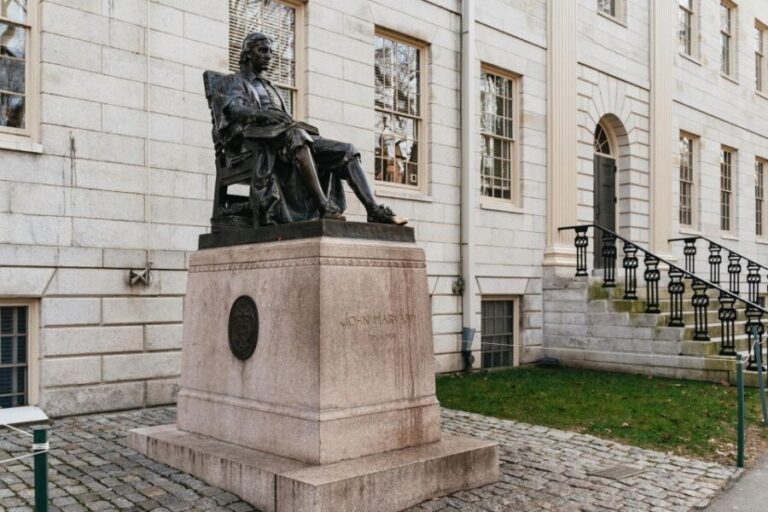 Cambridge: Harvard University Student-Guided Walking Tour - Value and Practical Tips