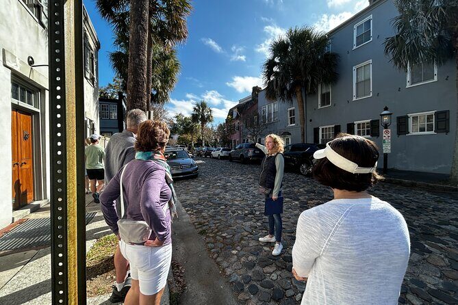 Charleston Gardens & Architecture 2 Hour Small Group Walking Tour - The Experience: What You Can Expect