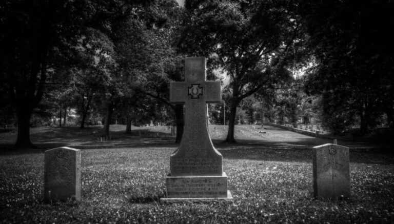 Chattanooga: Adults-Only Haunted City Walking Tour - Who Would Enjoy This Tour?