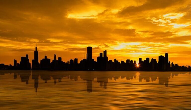 Chicago: 1.5-Hour Scenic Sunset Lake Cruise - What Travelers Are Saying