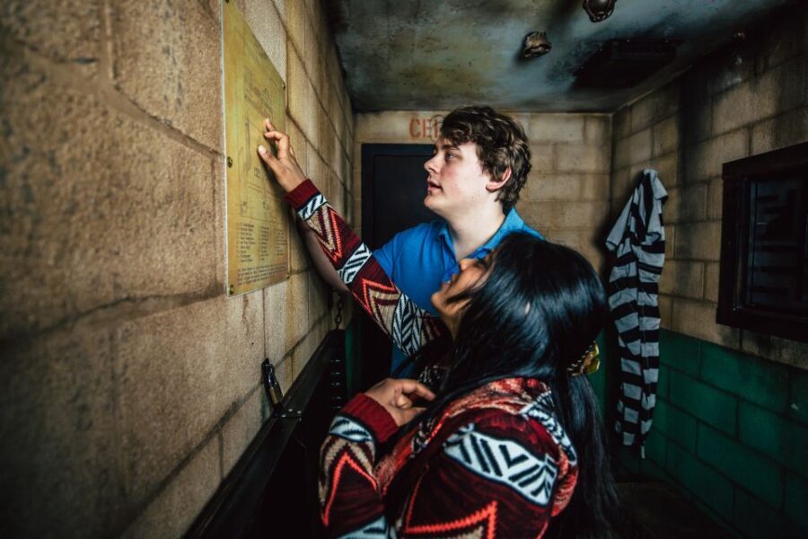 Chicago: 1-Hour Escape Room Adventure - The Themes and What to Expect