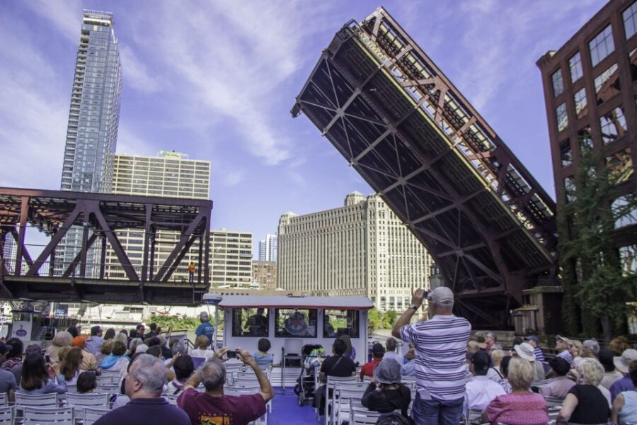 Chicago: 45-Minute Family-Friendly Architecture River Cruise - Whats Included and Whats Not