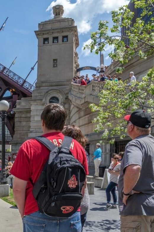 Chicago: Best of Attractions Walking Tour +Bike/Kayak Rental - Itinerary Breakdown: What to Expect