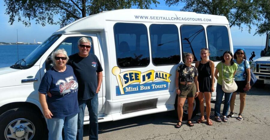 Chicago: City Minibus Tour with Optional Architecture Cruise - What to Expect from the Experience