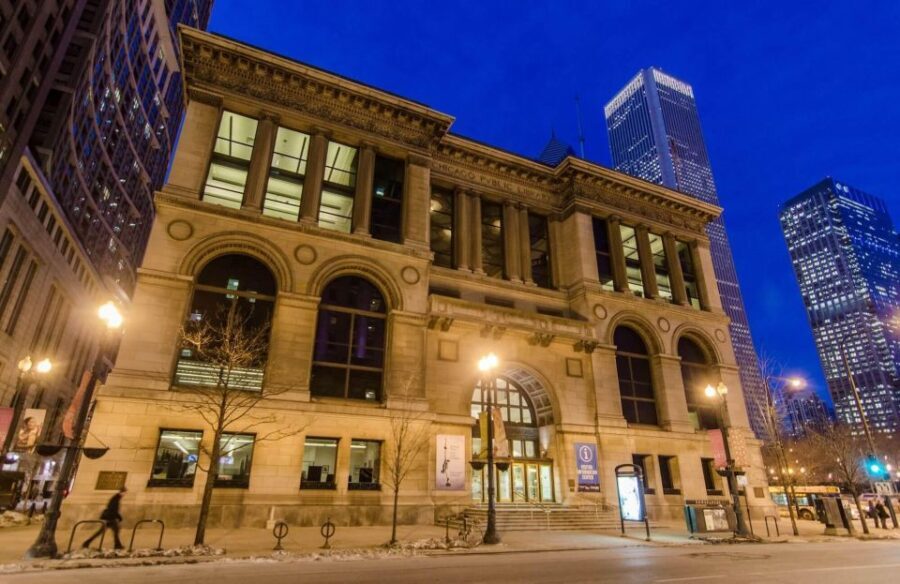 Chicago Downtown Highlights Private Walking Tour - The Experience of a Personal Guide: Why It Matters