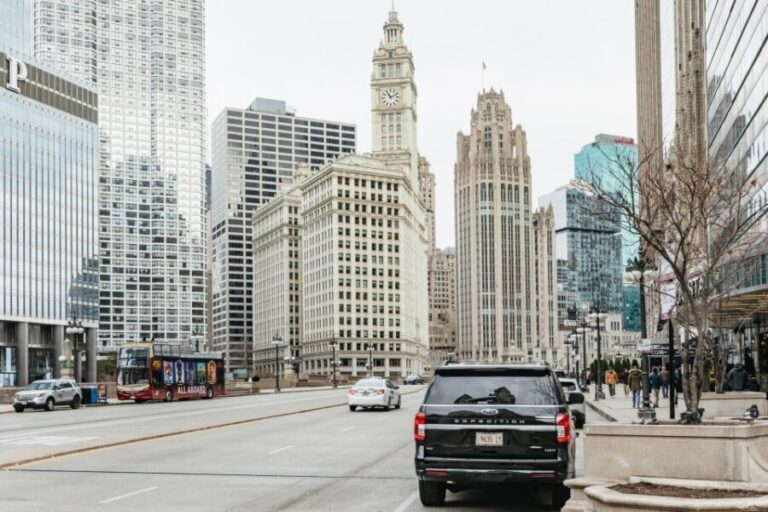 Chicago: Gangsters and Ghosts Guided Walking Tour - What to Expect