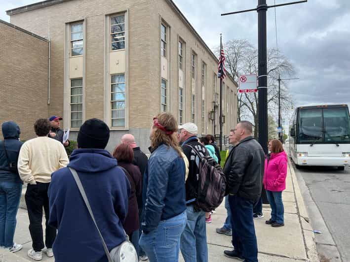 Chicago: The Devil In The White City Bus Tour - What to Expect on the Tour