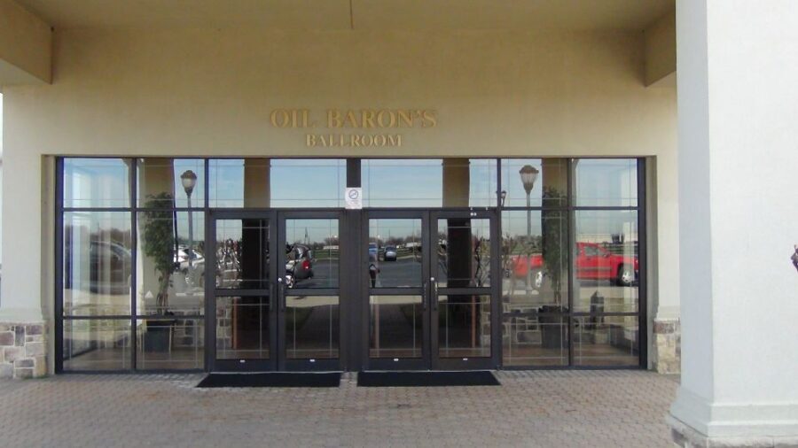 Dallas: Southfork Ranch, Dallas Highlights, and JFK Tour - Transportation and Group Dynamics