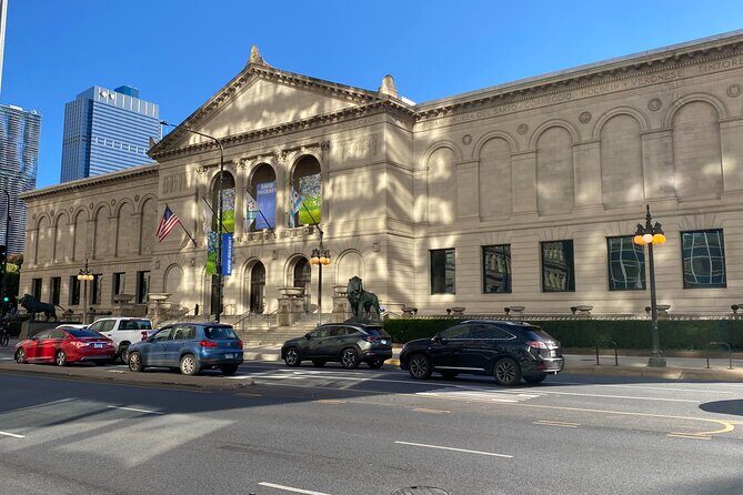 Downtown Chicago TV and Movie Sites Guided Walking Tour - The Practicalities and What to Expect