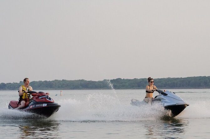 Drive Jet Ski Around Dallas Lakes - Who Should Consider This Tour?