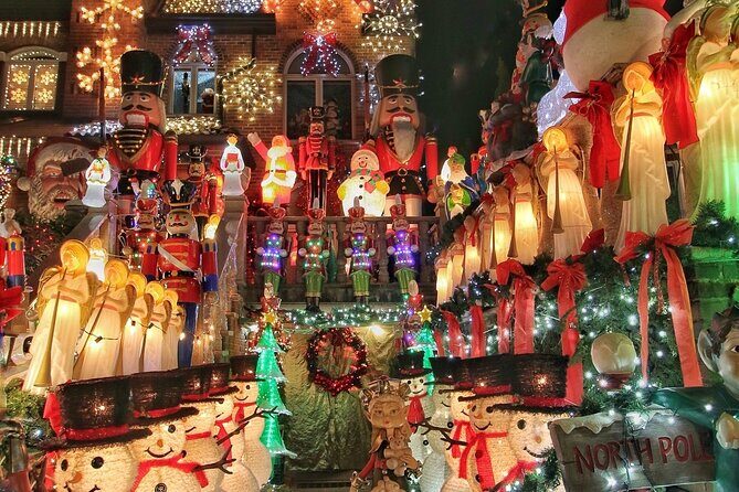 Dyker Heights - Brooklyn Christmas Houses Private Tour - Who Is This Tour Best For?