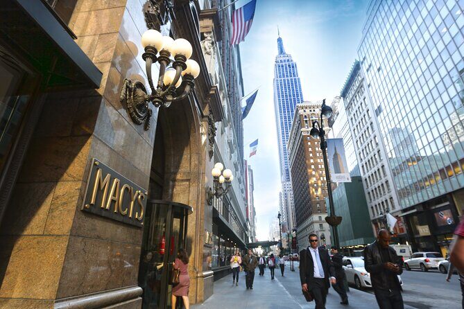 Easy Access Empire State Building and Harry Potter Tour in NYC - A Magical End at the Harry Potter Store