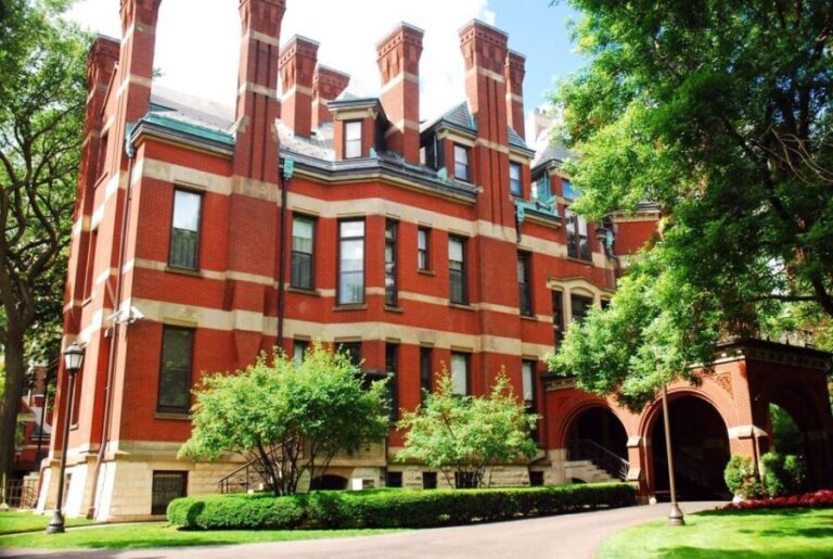 Echoes of Elegance: Chicagos Architectural Splendors - Final Thoughts
