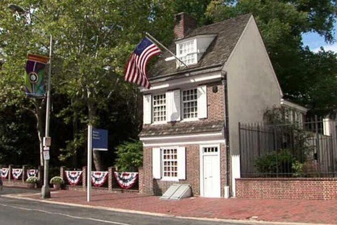Excursion to Philadelphia and Amish Community from NY - What’s Included and What’s Not