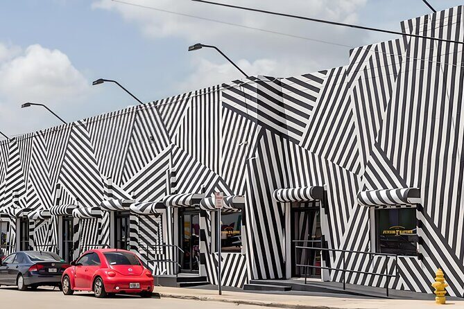 Explore in the Vibrant Art Scene of Wynwood Art Private Tour - Who Should Consider This Tour?