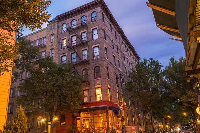 FRIENDS in New York City Private Car Tour with Tickets - Who Should Consider This Tour?