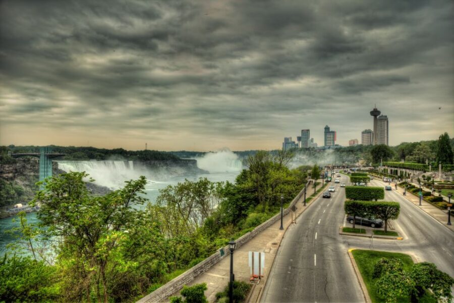 From Niagara Falls: Toronto Airport Private Transfer - Why Choose This Service?
