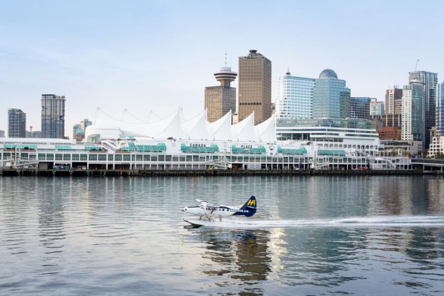 From Vancouver, BC: Scenic Seaplane Transfer to Seattle, WA - The Flight Itself: Vancouver to Seattle