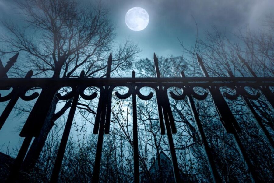 Ghost stories of Boston  Night Tour - Starting at Central Burying Ground