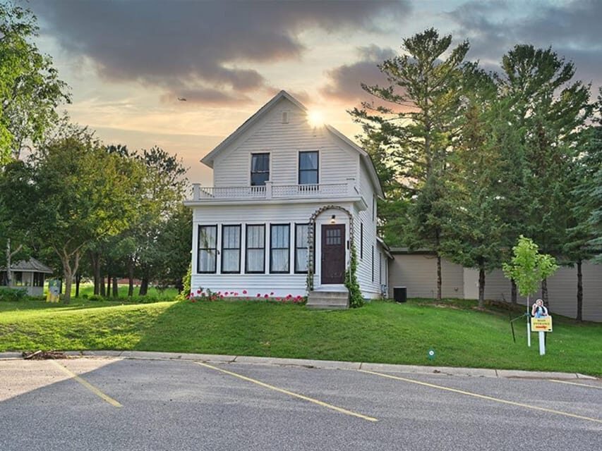 Grand Rapids: Judy Garland Museum Guided Tour - What Travelers Should Know