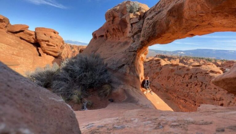 Guided hike to Meeks Mesa of Capitol Reef - The Value of This Experience