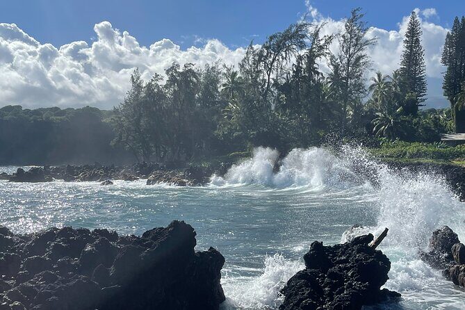 Hana Private Road Tour up to13 passengers - Authentic Experiences and Hidden Gems