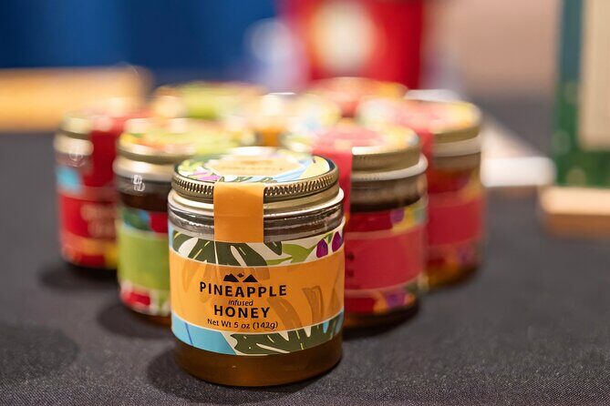 Honey Flight & Bites: The Best Honey Tasting in Hawaii - Why the Small Group Setting Matters