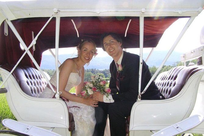 Horse Carriage Romantic Ride (VIP-Private) in Central Park 1964 - Special Touches for Romantic Moments