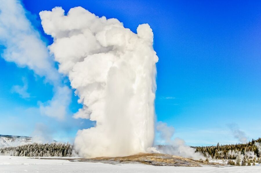 Jackson: 2-Day Yellowstone National Park Tour with Lunches - The Value for Money