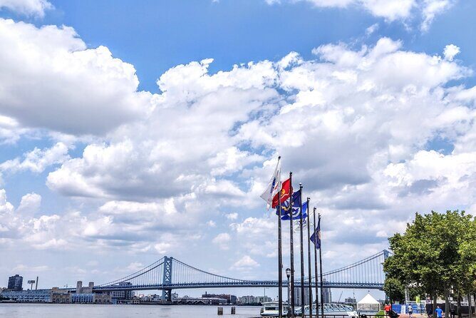 Jog the Benjamin Franklin Bridge and Enjoy Historic Sightseeing - What’s Included and What’s Not