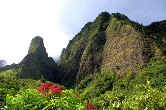 Kahului Shore Excursion: Private Tropics of Maui & Rainforest - Scenic Views and Historic Spots