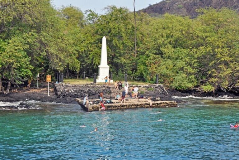 Kailua-Kona: Captain Cook Reef Catamaran Day Trip with Lunch - The Experience in Detail