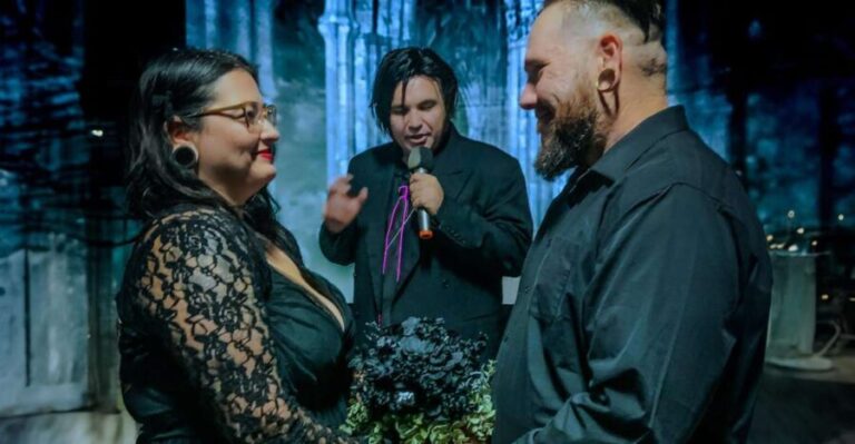 Las Vegas: Haunted House Wedding Ceremony + Photography - Who Is This Experience Best For?