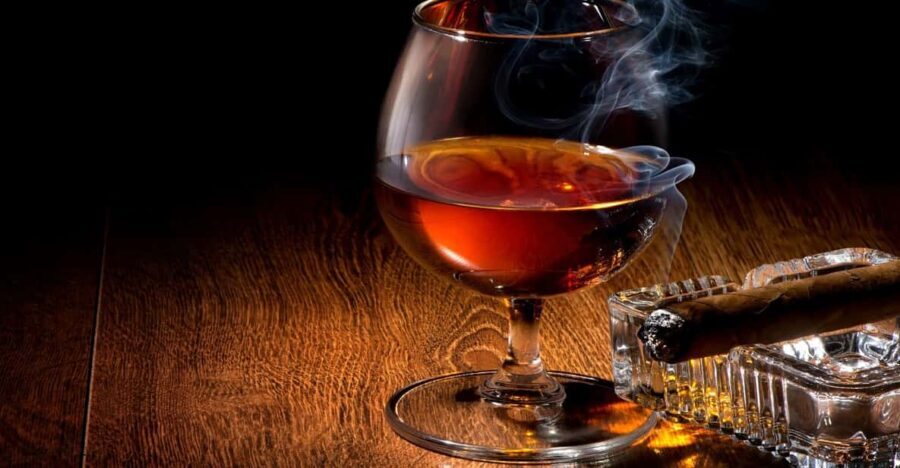 Las Vegas: Mobsters, Casinos, and Speaky Bar Crawl - Who Should Take This Tour?