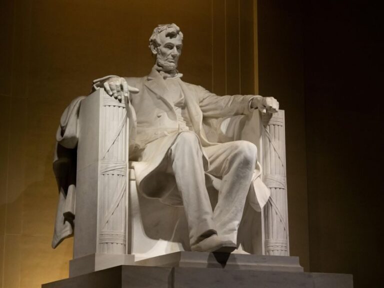 Lincoln Assassination - Spies, Patriots, Truths & Myths Tour - Who Is This Tour Best For?