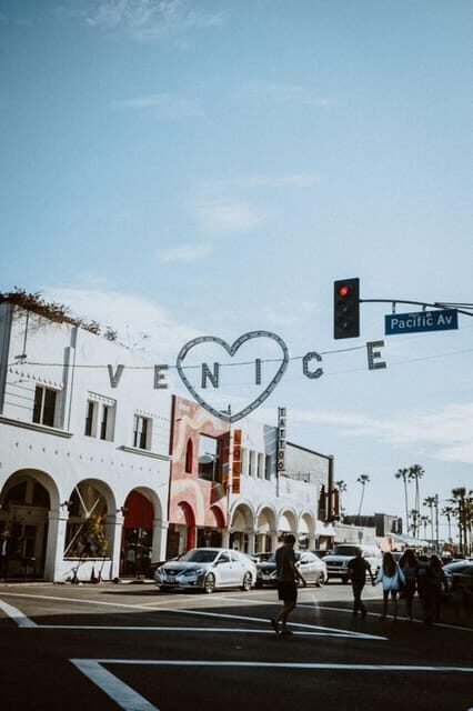 Los Angeles : Downtown Walking Tour With A Guide - What Makes This Tour a Good Value