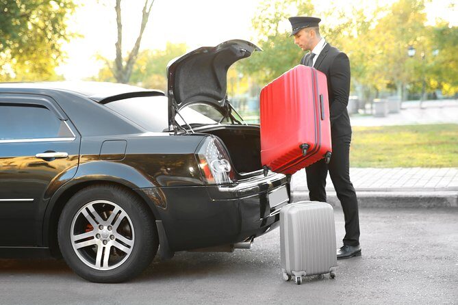 Los Angeles Private Airport transfer (LAX) to City - Breakdown of the Experience