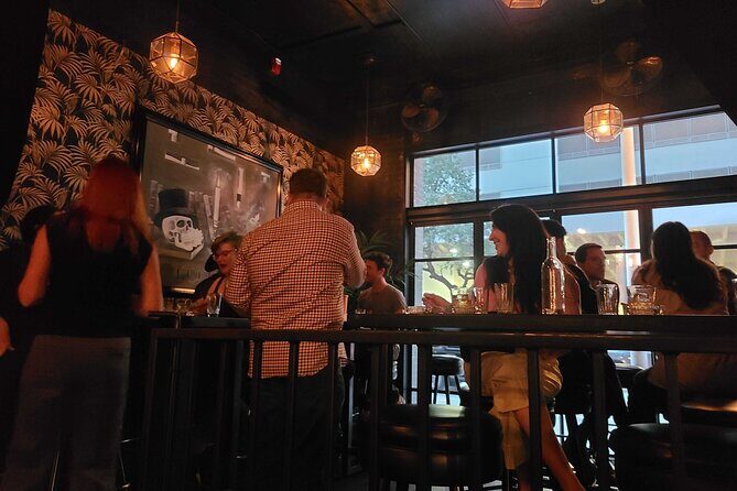Lost Legends of Texas Pub Crawl in Austin - Who Should Consider This Tour?