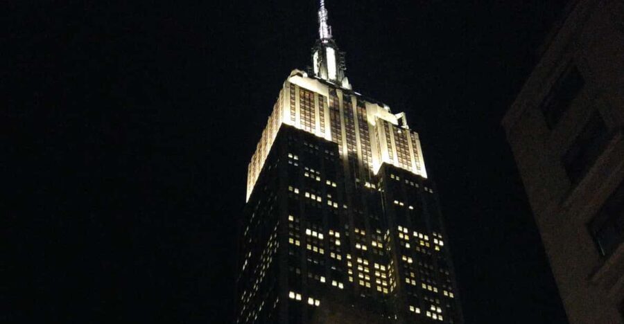 Manhattan; 5th avenue stroll & sunset at Empire State - What’s Included and How It Adds Value