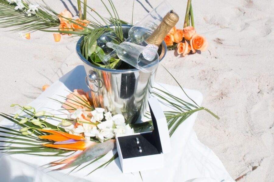 Miami: Beach Wedding or Renewal of Vows - Who Is This Experience Best For?