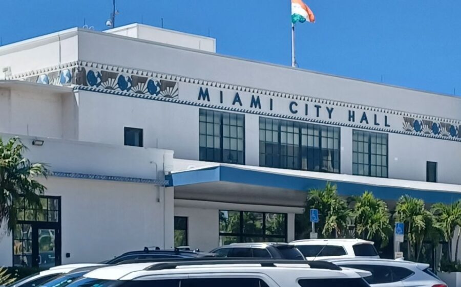 Miami City Tour - Transportation and Comfort
